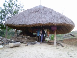 建築途中の家